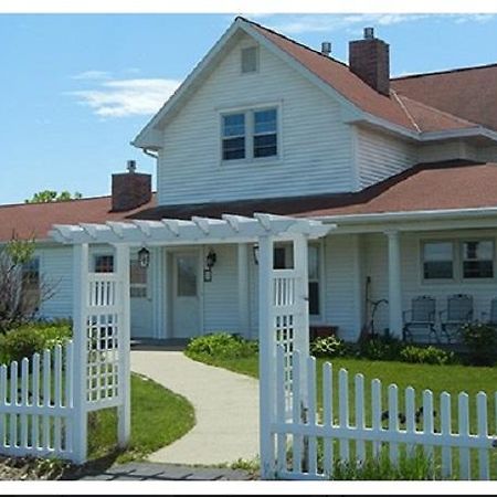 The Feathered Star Bed And Breakfast Carlsville Екстериор снимка